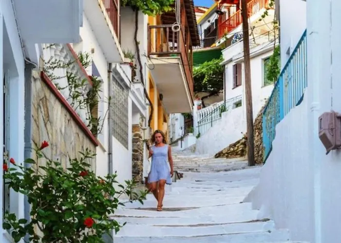Loutraki (Skopelos) Hotels