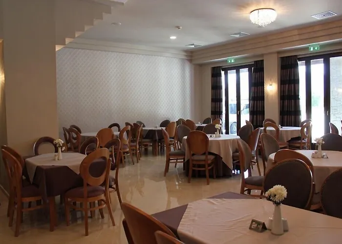 Kalambaka 4 Star Hotels near Natural History Museum of Meteora and Mushroom Museum